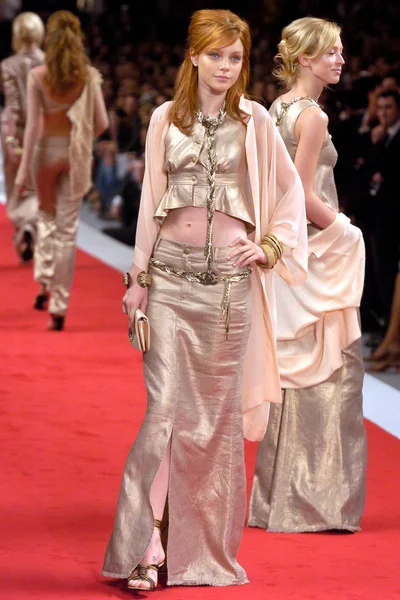 Look 50